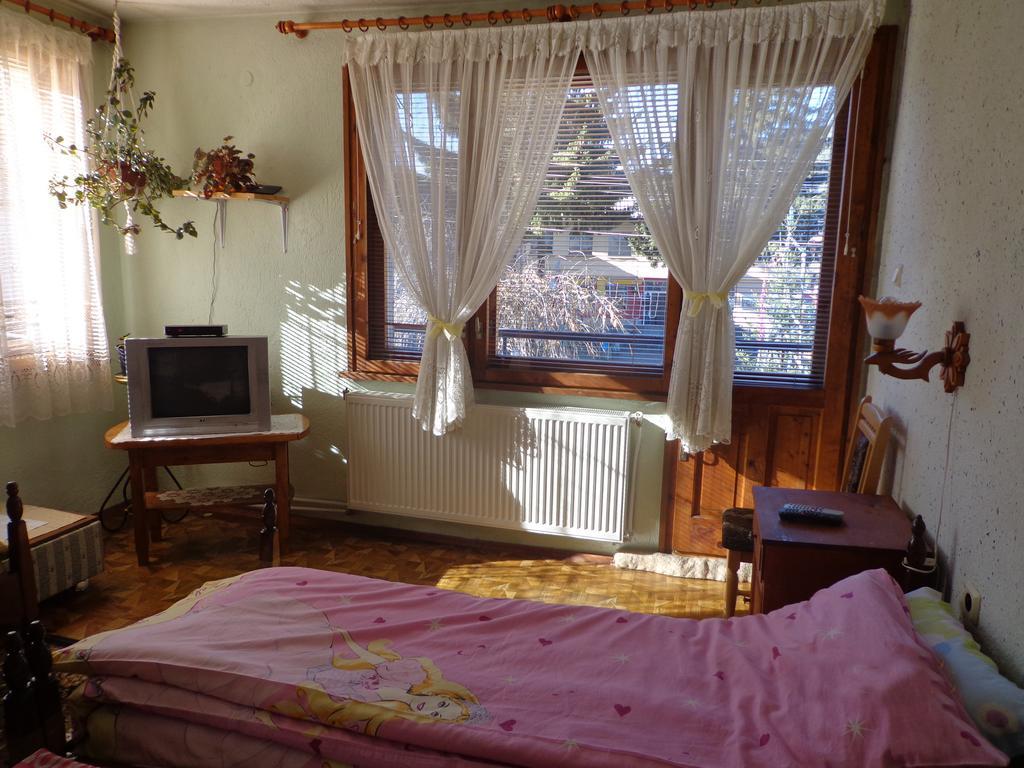 Family Hotel Ecorelax Madzhare Εξωτερικό φωτογραφία